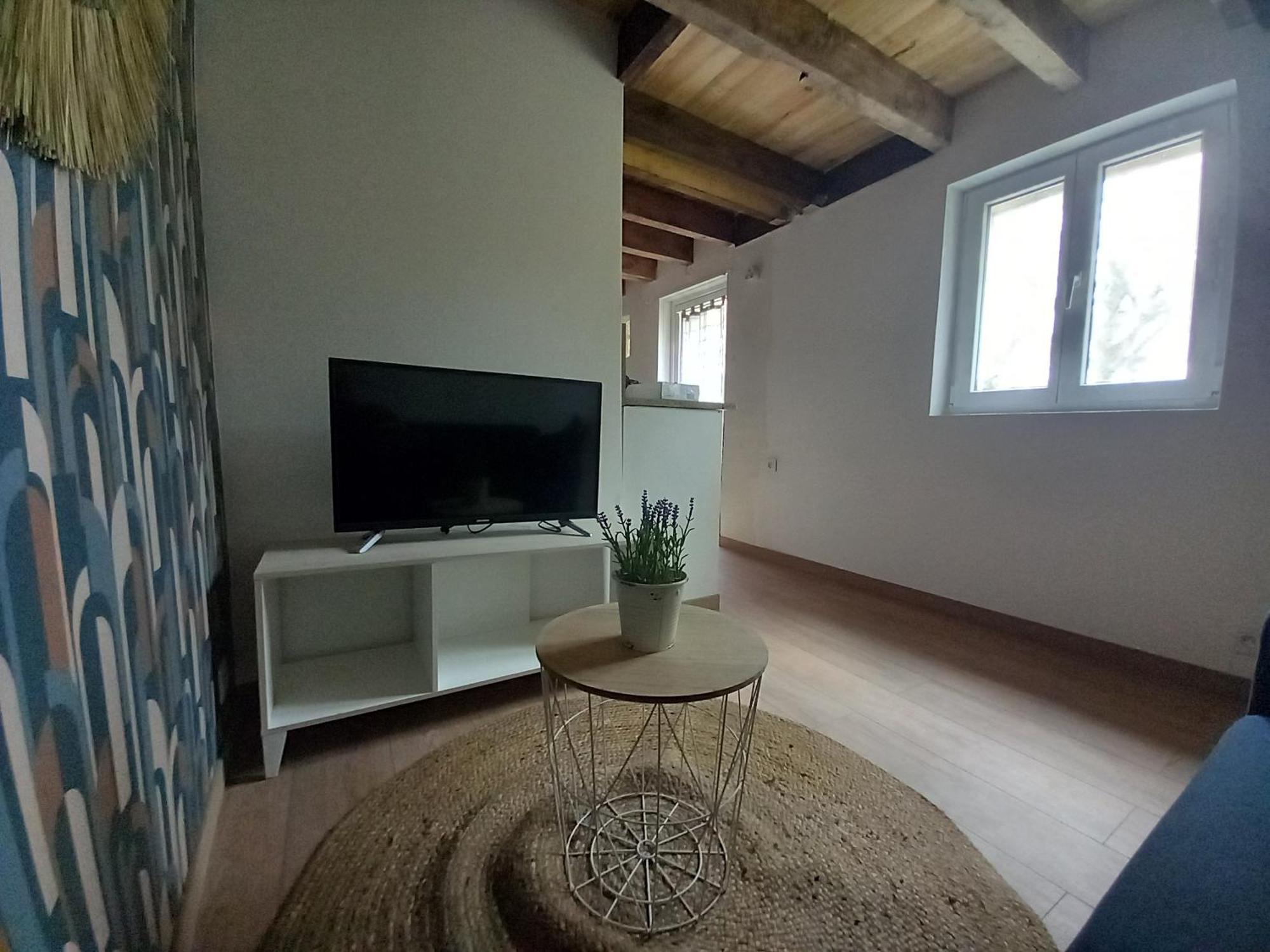 Les Chambres Du Vau Profond Vernoil 外观 照片